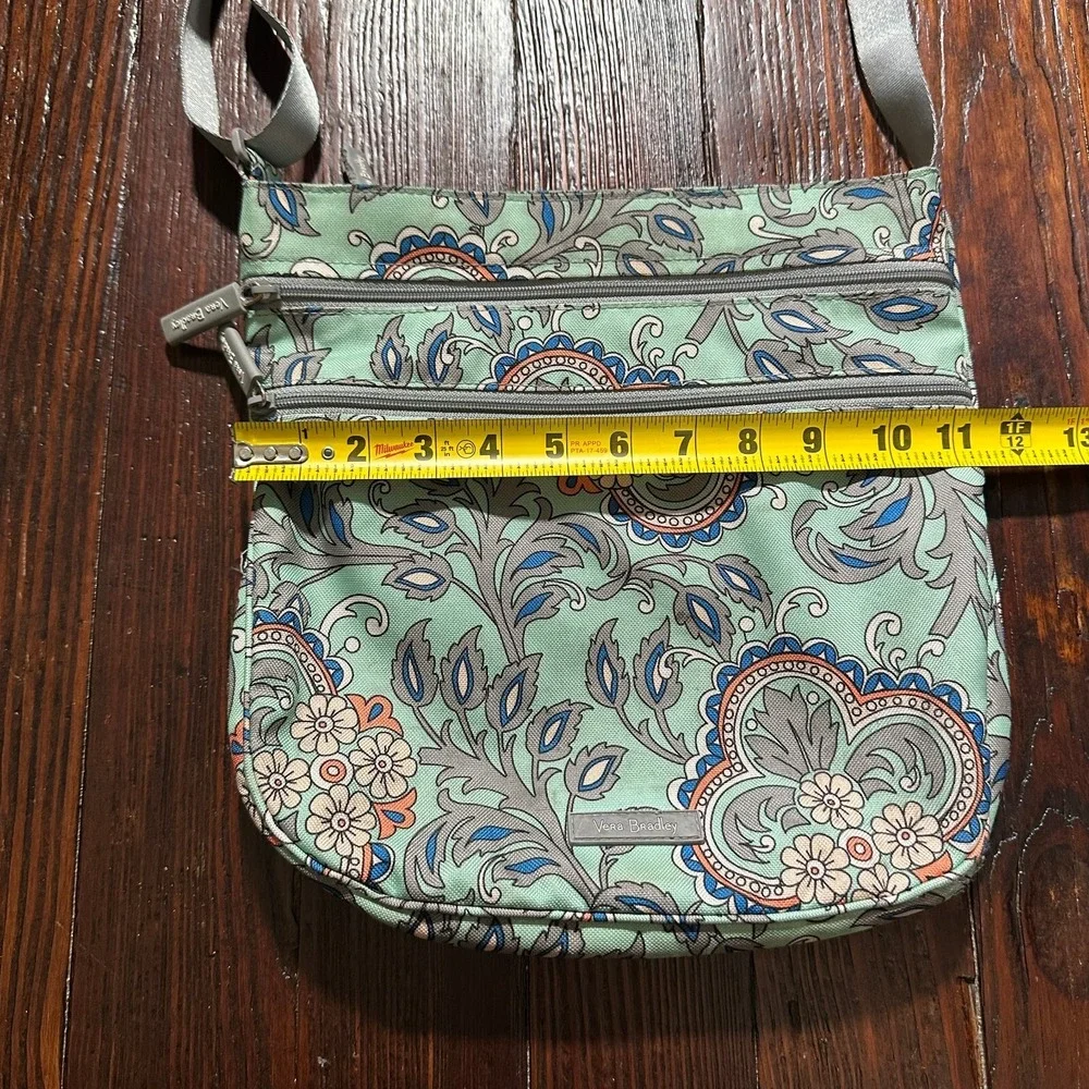 Vera Bradley Lighten Up Trio Zip Hipster‎ Fan Flowers Crossbody Purse Bag
